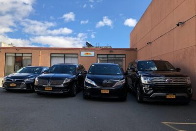 Private Transfer from Manhattan to NYC Airports (JFK/EWR/LGA) - Vehicle Choice and Luggage Limits: Easy If You Pack Smart