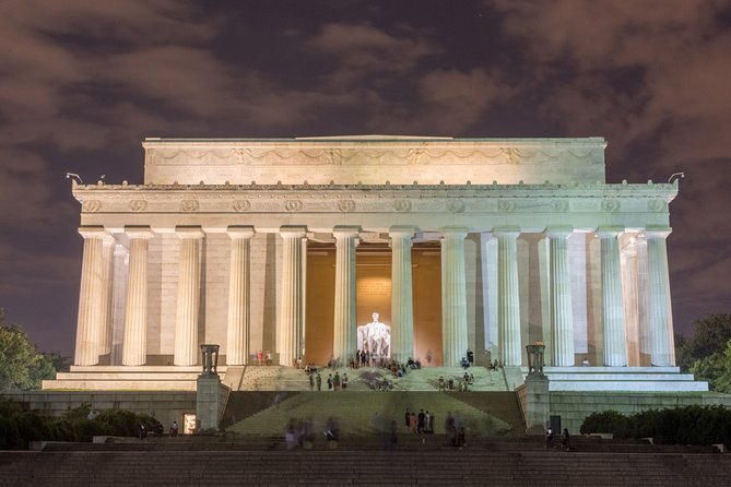Private Washington DC City Tour - World War II to MLK: The Memorial Stretch That Moves Fast