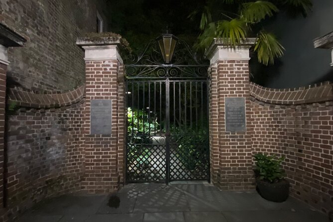 Real Hauntings of Charleston! (Small Group Ghost Tour) - Who should book this ghost tour (and who might not love it)