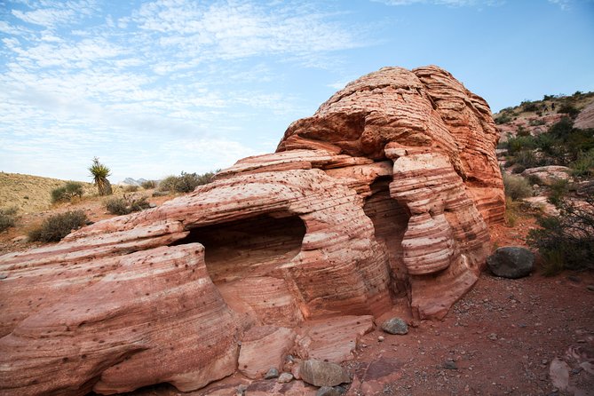 Red Rock Canyon Hike with Transport from Las Vegas - Pickup from Treasure Island: simple, but plan for van time