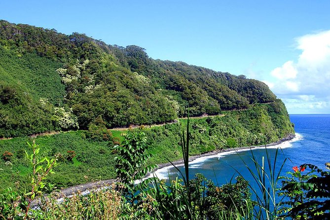 Road to Hana Adventure Maui Tour with Lunch - Keanae Road: Lava Formations and Ocean Views in 20 Minutes
