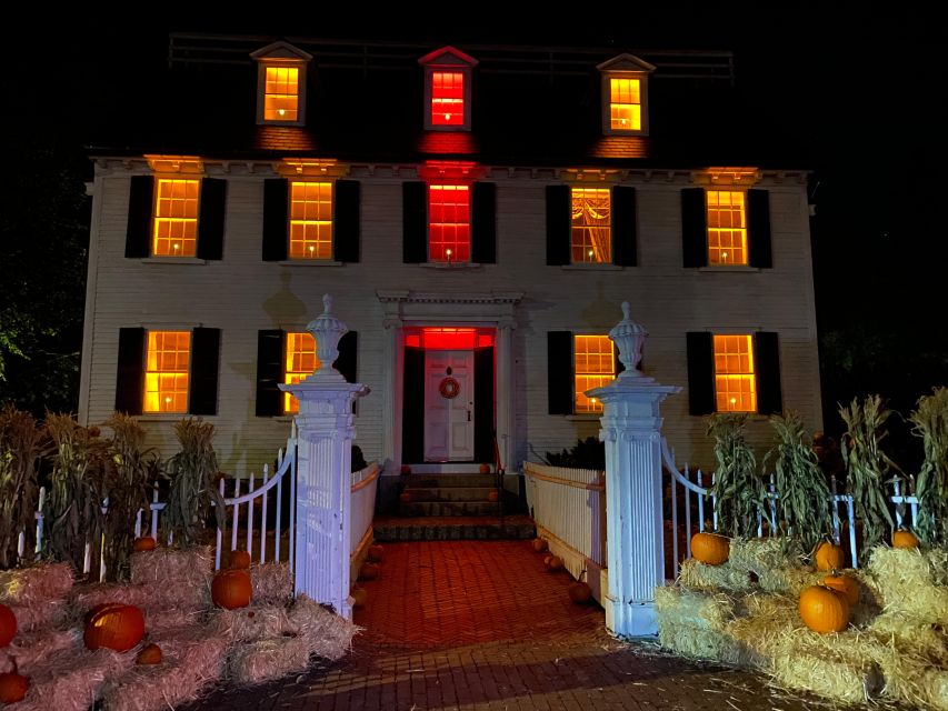 Salem, MA: History and Hauntings Guided Walking Tour - McIntire District and the classic Salem architecture walk