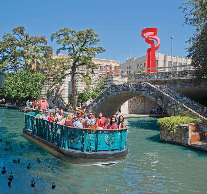 San Antonio: River Walk Cruise Ticket - What you actually see from the boat: bridges, banks, and downtown cues