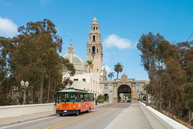 San Diego Hop On Hop Off Trolley Tour - Live narration and the driver effect: what you should listen for