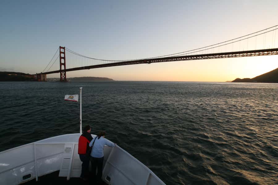 San Francisco: California Sunset Cruise (2-hours) - After Dark: City Lights Along the Waterfront, Bay Bridge, Transamerica, and Coit Tower