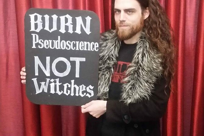 Satanic Salem Walking Tour - Thomas as your guide: why his style works