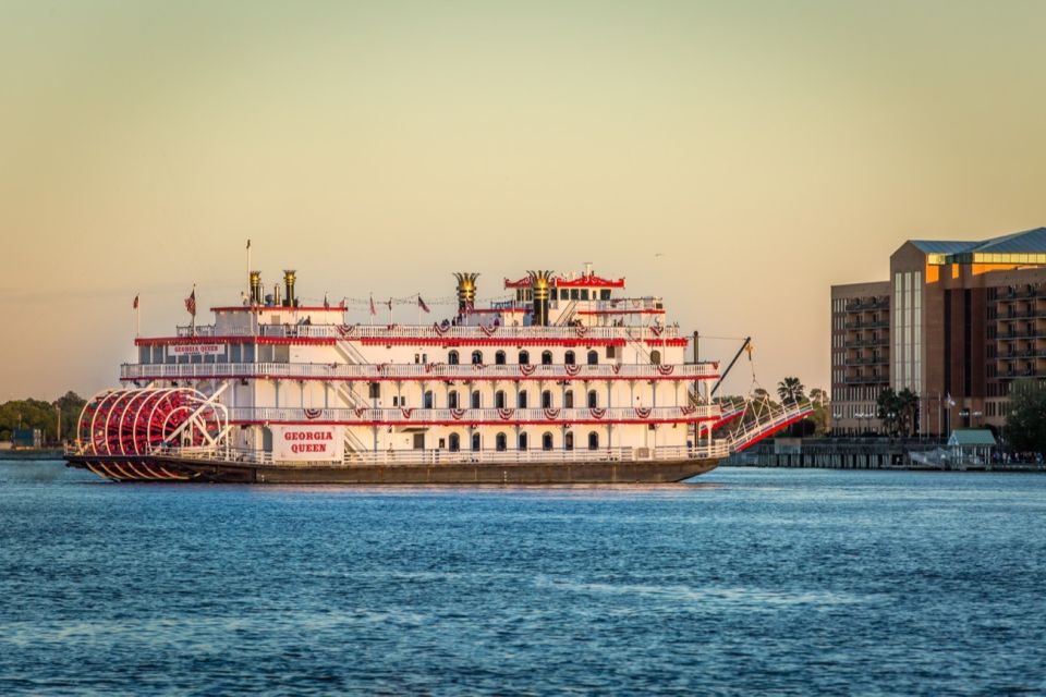 Savannah: Buffet Dinner Cruise with Live Entertainment - Service on Board and the Kind of Staff You Want