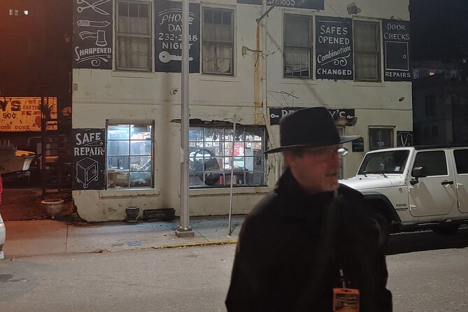 Savannah Ghostwalker Tour and Ghost Hunt - The K2 EMF Meter: What You’re Doing During the Ghost Hunt