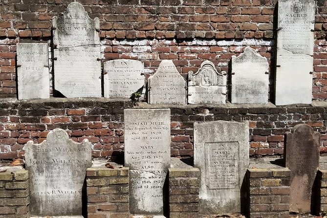 Savannah Supernatural Haunted Walking Tour - Johnson Square: Savannah Squares Are the Real Star of This Route