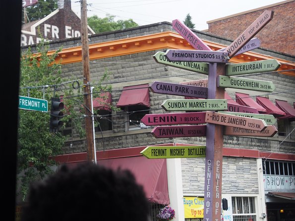 Seattle City Highlights Tour - The “Seattle faces” lesson: neighborhoods, bridges, and sports venues