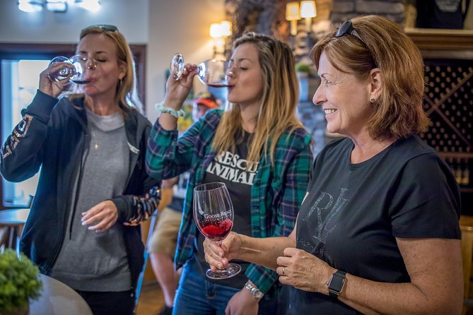 Seattle Wine & Snoqualmie Falls Highlights Tour - Woodinville winery time: estates, ciders, and what to expect from short tastings