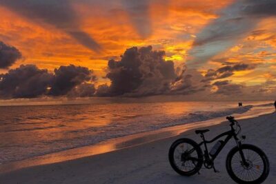 Siesta Key Electric Bike Sunset Tour - The e-bike setup: pedal assist levels and throttle control