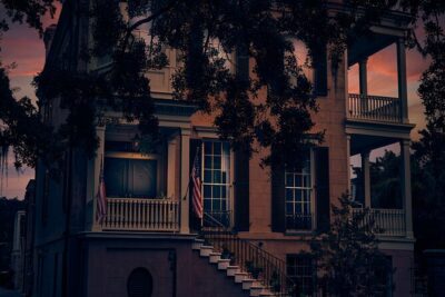Sixth Sense Savannah Ghost Tour - Meet at Clary’s Cafe: The Easiest Start to a Spooky Night