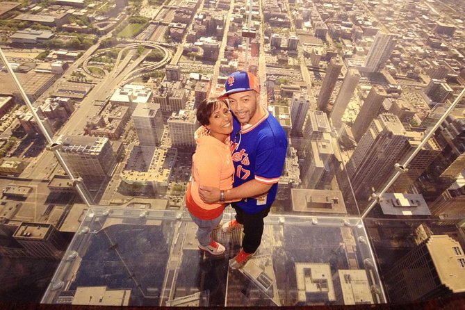 Skydeck - Willis Tower Admission - Photos and souvenirs: plan for the extra cost