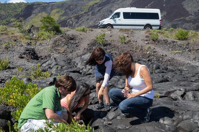 Small Group Big Island Twilight Volcano and Stargazing Tour - Saddle Road Stargazing: What You’ll See After the Driving
