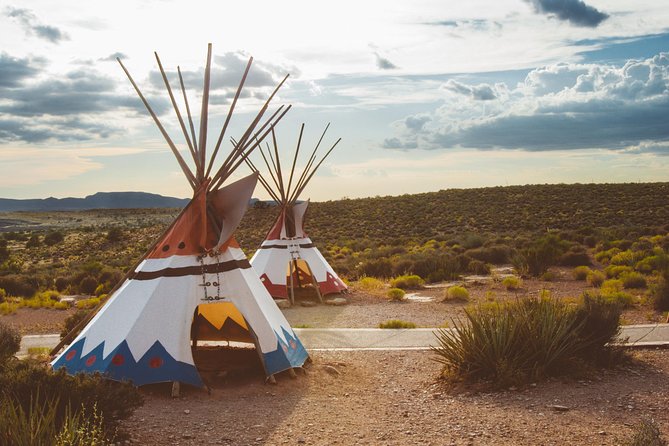 Small Group Grand Canyon, Hoover Dam, 7 Magic Mountains VIP Tour - Comfort checklist: how to pack for the dam and the rim