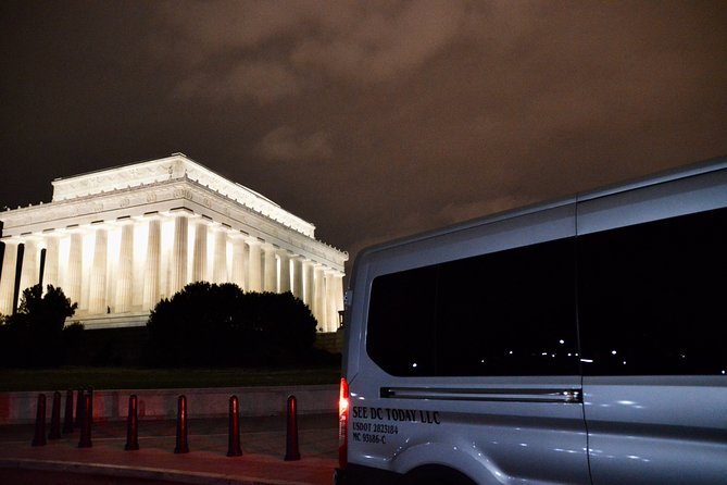 Small Group National Mall Night Tour with 10 Top Attractions - Meeting at the Grand Hyatt and Getting Sorted Fast