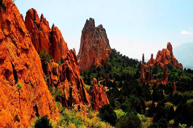 Small Group Tour of Pikes Peak and the Garden of the Gods from Denver - Manitou Springs Lunch: An Hour to Reset and Wander