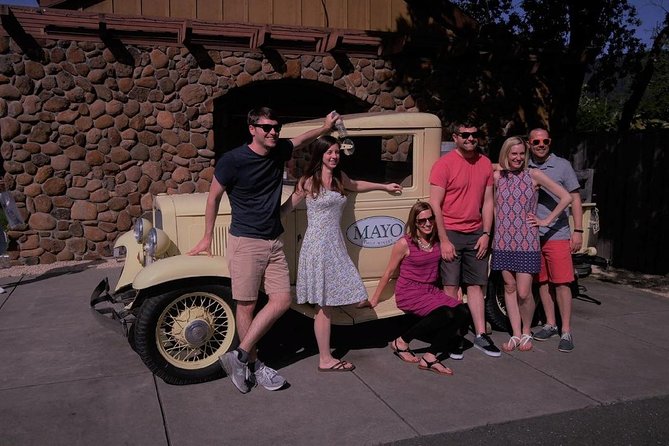 Sonoma Valley Open Air Wine Trolley Tour - Comfort, timing, and what to pack