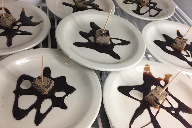 Southern Flavors of Savannah Walking Dessert Tour - City Market Stop: Food Focus in a Real Place