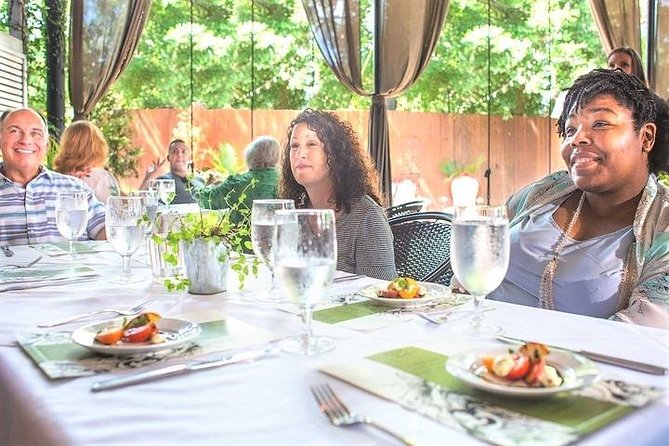 Southern & Secret Walking Food Tour - Southern Squares Meet Lunch on the Savannah Taste Walking Tour