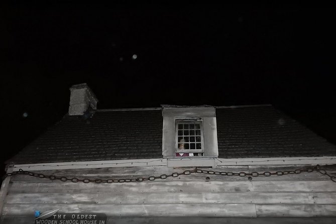 St. Augustine Ghost Tour: A Ghostly Encounter - Weather rules in St. Augustine: rain or shine, and what happens with lightning