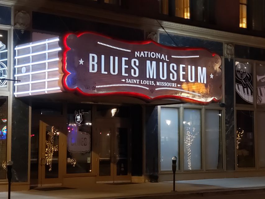 St Louis: 75-Minute City Trolley Tour - Blueberry Hill and the St. Louis Walk of Fame: Music Meets Pop Culture