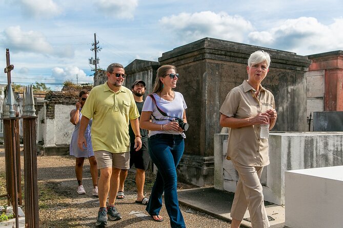 St. Louis Cemetery No. 1 Official Walking Tour - Guide quality: why the name on the day matters