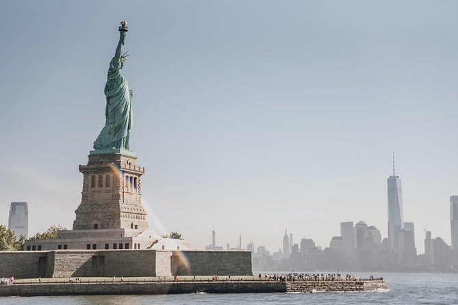 Statue of Liberty and Ellis Island Guided Tour with Ferry - Your guide and the pace: why people keep praising the delivery