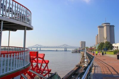 Sunday Jazz Brunch Cruise in New Orleans - The Mississippi Views: Outside Deck vs. Indoor Cabin (And How to Choose)