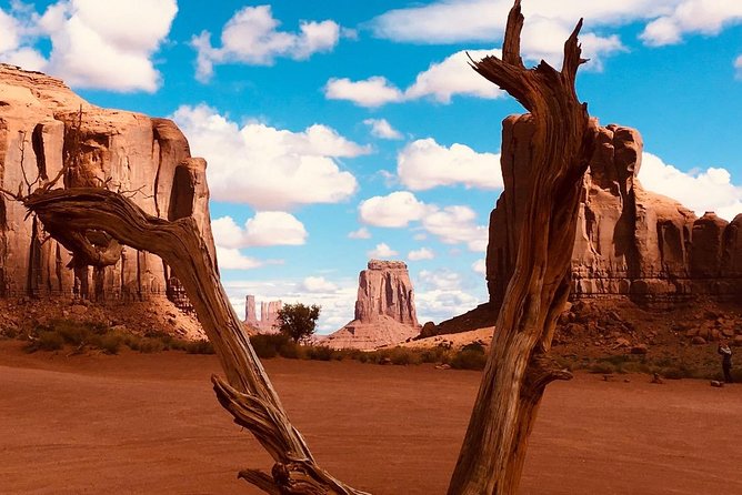 Sunset Tour of Monument Valley - How Much It Costs (And Whether It’s Good Value)