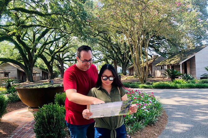 Swamp Boat Ride and Oak Alley Plantation Tour from New Orleans - Guide Energy and the Small Details That Make the Day Work