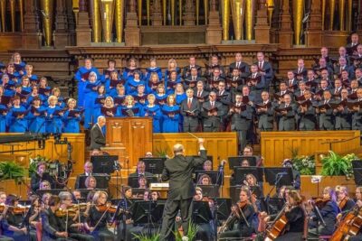 Tabernacle Choir Performance + Salt Lake City Guided Bus Tour - Thursday rehearsal vs Sunday concert: what changes your experience
