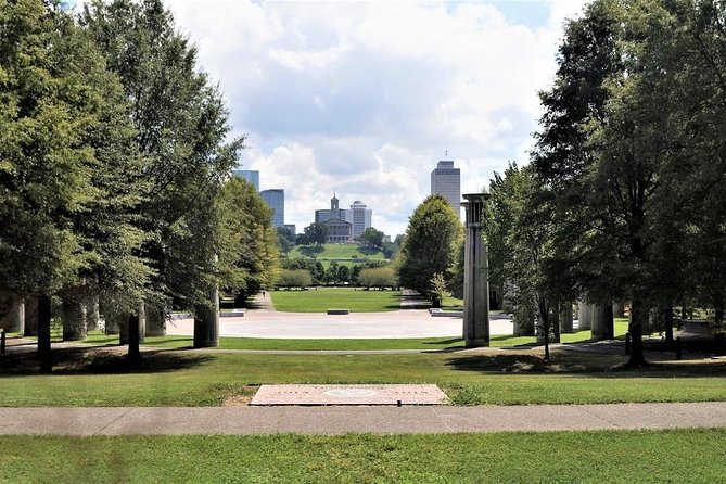 Taste of Nashville Food & Sightseeing Tour - Sightseeing you can actually remember: Capitol, neighborhoods, and the river