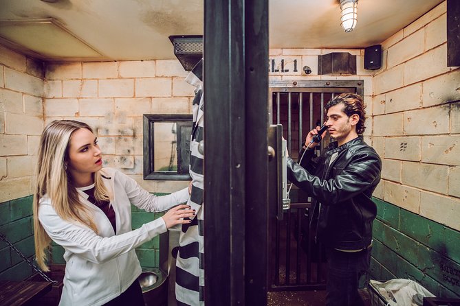 The Escape Game Pigeon Forge: 60-Minute Adventures on The Island - Your 15-minute prep and 15-minute debrief: why that timing helps