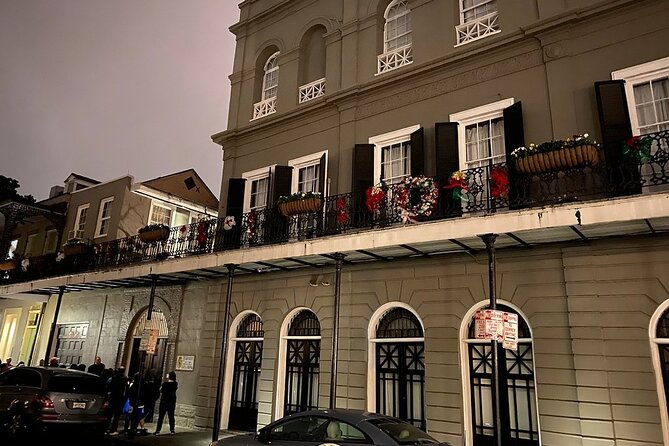 The Ghosts of New Orleans Tour - What the Guides Do Right: Hearing the Story and Keeping You Safe
