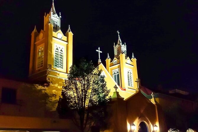 The Original 8pm Ghost Tour of Old Town Albuquerque - since 2001 - Stop-by-stop: Rug Shop to San Felipe de Neri (and the best photo angles)