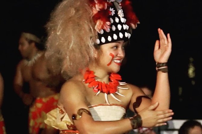Toa Luau at Waimea Valley, Oahu - Dinner timing, included drinks, and how the meal fits the show