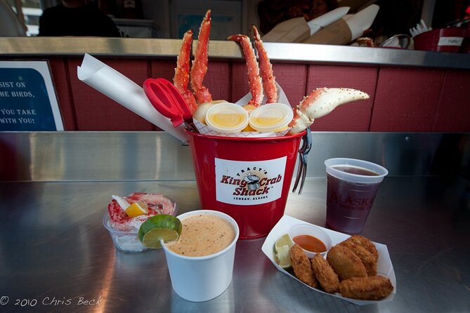 Ultimate Whale Watch and Tracy's Crab Shack Combo - A smart way to “do both” in Juneau without wasting time