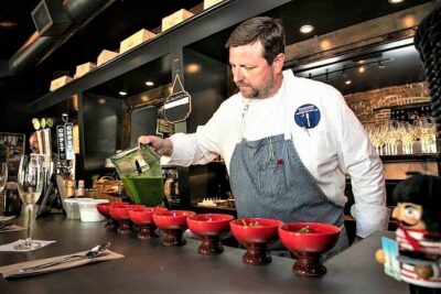 Undiscovered Charleston: Half Day Food, Wine & History Tour with Cooking Class - Rainbow Row and the Off-the-Beaten-Path Streets