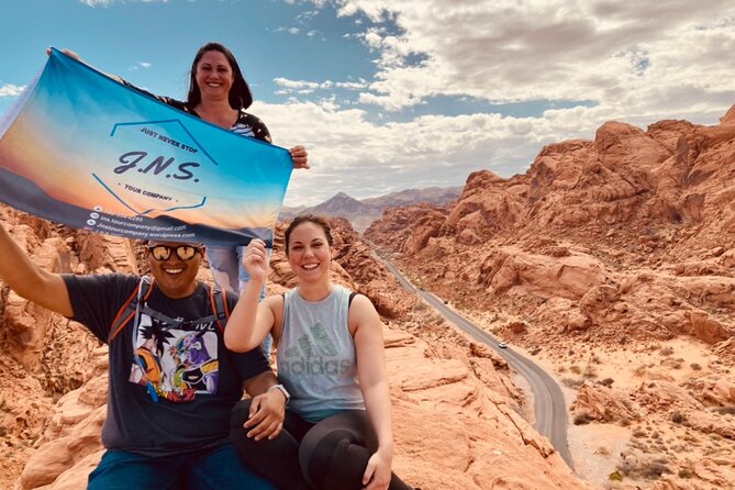 Valley of Fire and Red Rock Canyon Day Tour from Las Vegas - Guide style and photo-friendly pacing (Jeno, Adam, Janos, Scott)