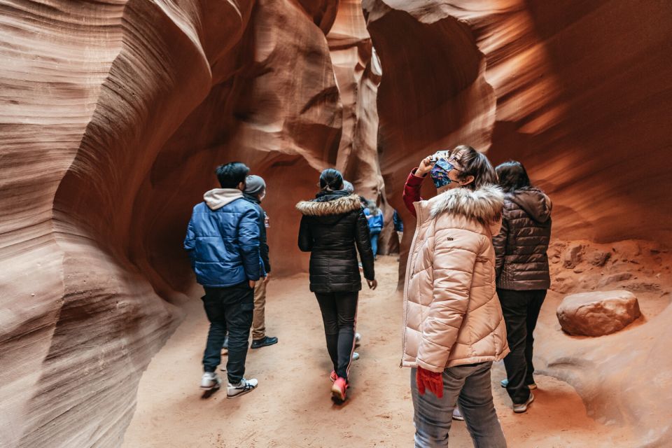 Vegas: Antelope Canyon & Horseshoe Bend Tour at Golden Hour - Glenn Canyon Dam overlook: a panoramic wrap-up