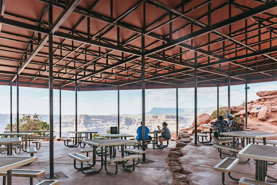 Vegas: Grand Canyon, Hoover Dam, Skywalk Option, & Two Meals - Hoover Dam photo stop: what you get (and what you don’t)