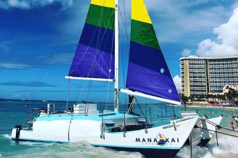 Waikiki Beach: Turtle Snorkeling and Sailing on Hāwea - Coffee, granola bars, and drink choices: the small perks that add up