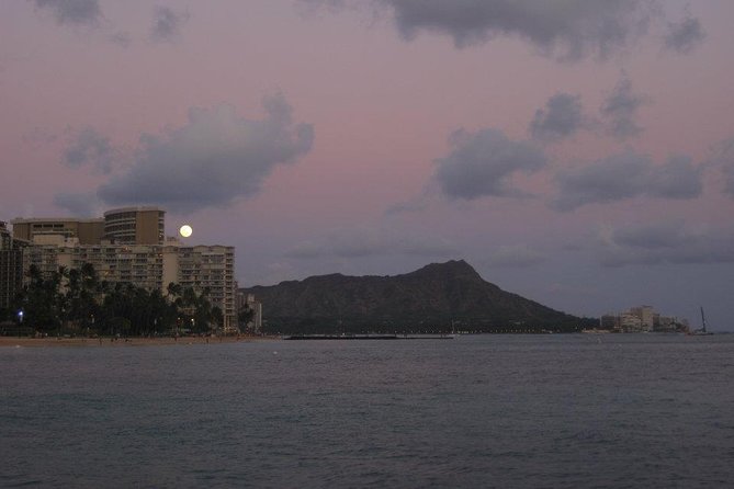 Waikiki Signature Sunset Catamaran Sail - The vibe on the water: why the crew matters more than the hype
