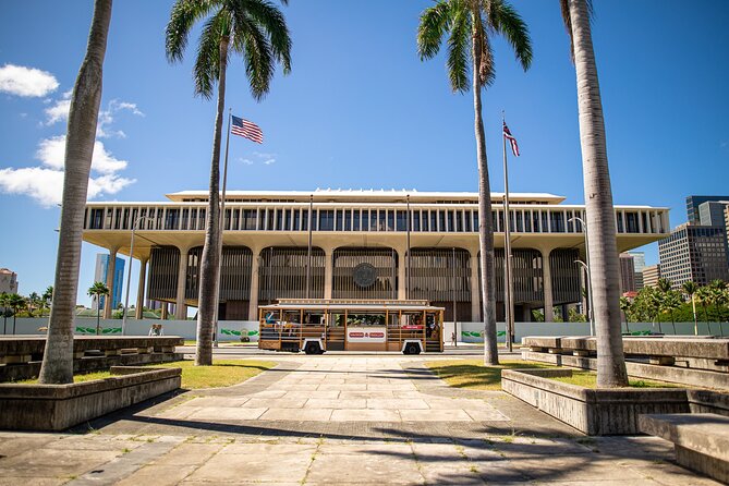 Waikiki Trolley Red Line Heroes & Legends Hop-on Hop-off Tour - Price and Value: $35 Is Less Than Taxis, More Than a City Bus