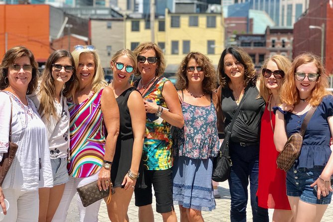 Walking Food & Drink Tour of Downtown Nashville - BBQ and Hot Chicken: Why These Flavors Work on a Walking Tour
