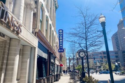 Walking Food Tour Downtown Lexington - Where you meet and the logistics that make or break a walking tour