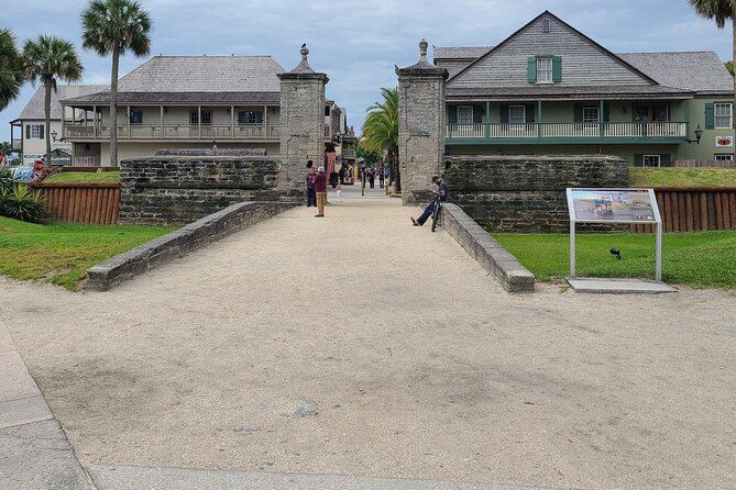 Walking History Tour of St. Augustine's Historic District - Why This St. Augustine Walking Tour Works So Well
