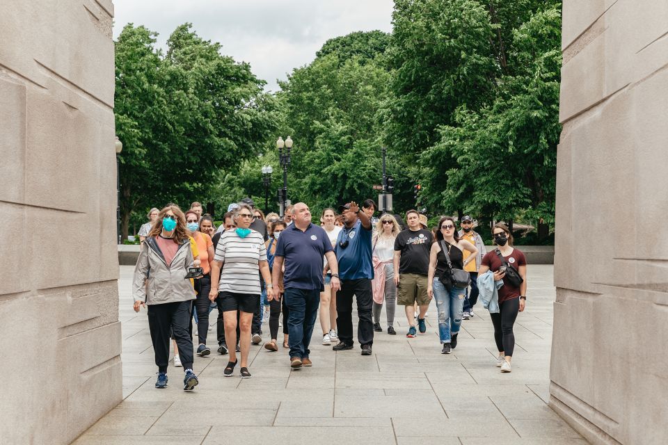 Washington, DC: Full-Day Tour with a Scenic River Cruise - World War II Memorial to Lincoln and beyond: why the order matters